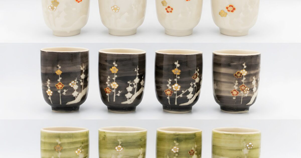 山川敦司氏が制作した梅モチーフの京焼・清水焼の湯呑み